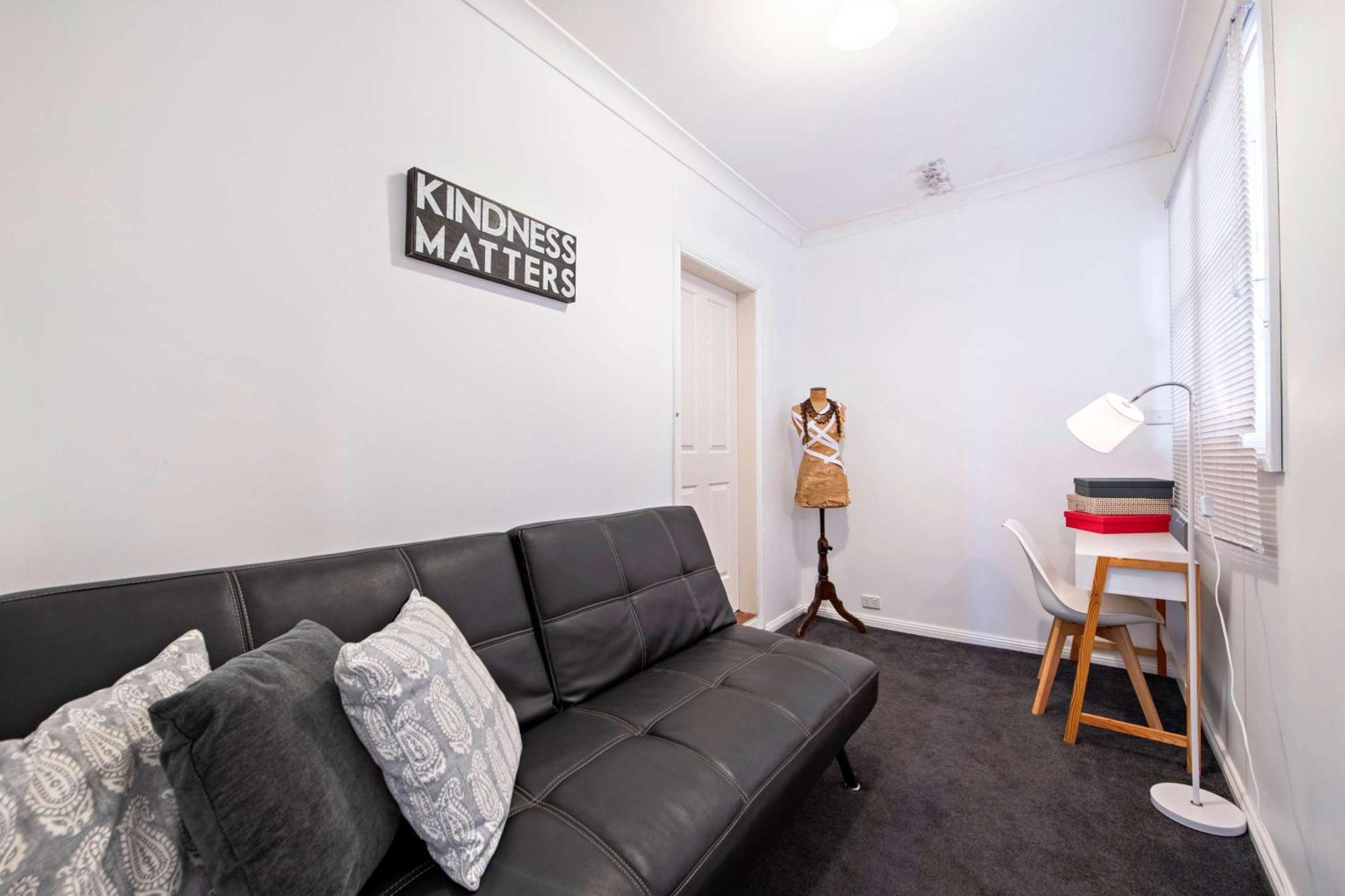 Charming Period Home - Walk To Cbd, Pet Friendly ダボ エクステリア 写真