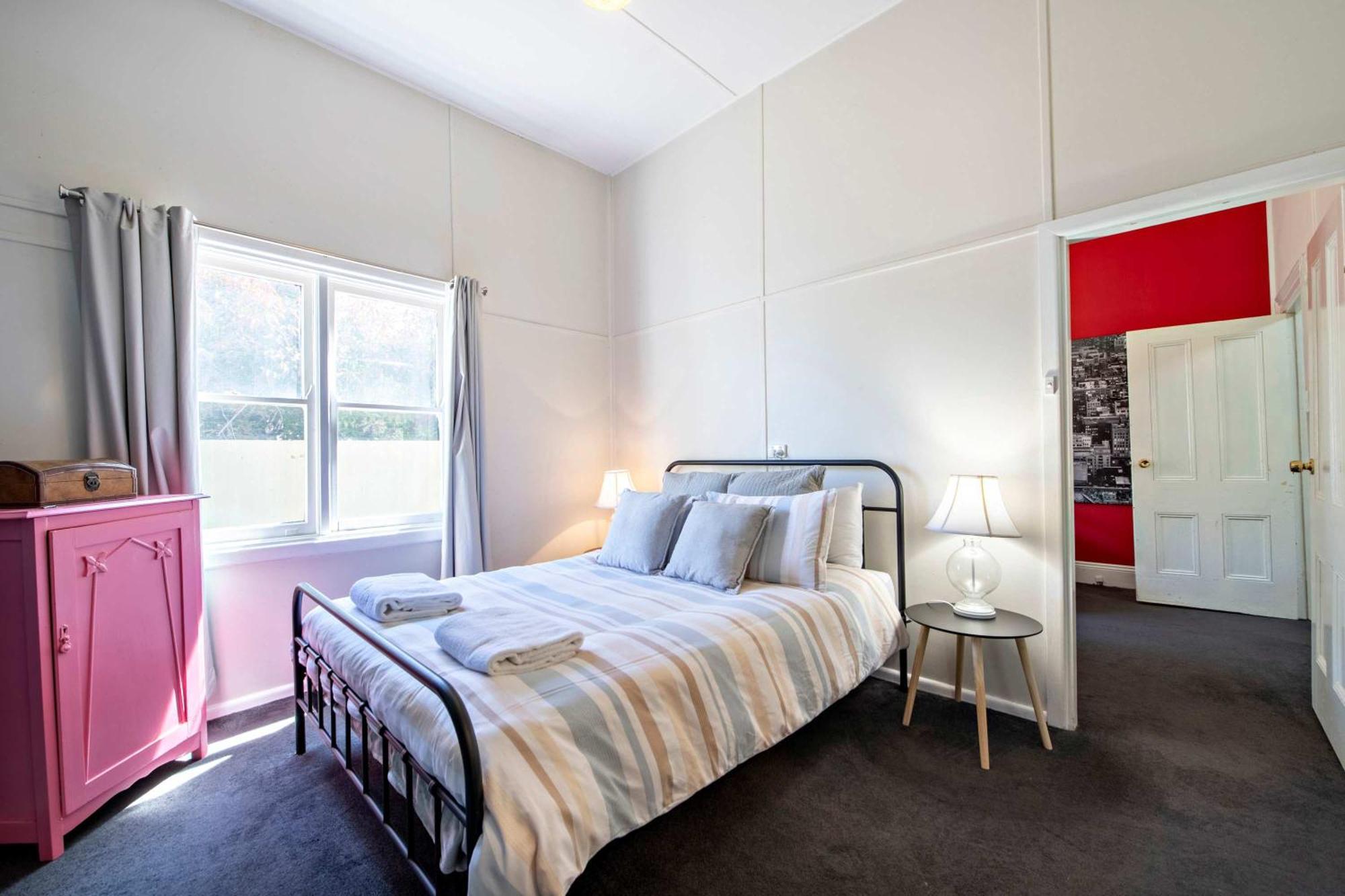 Charming Period Home - Walk To Cbd, Pet Friendly ダボ エクステリア 写真