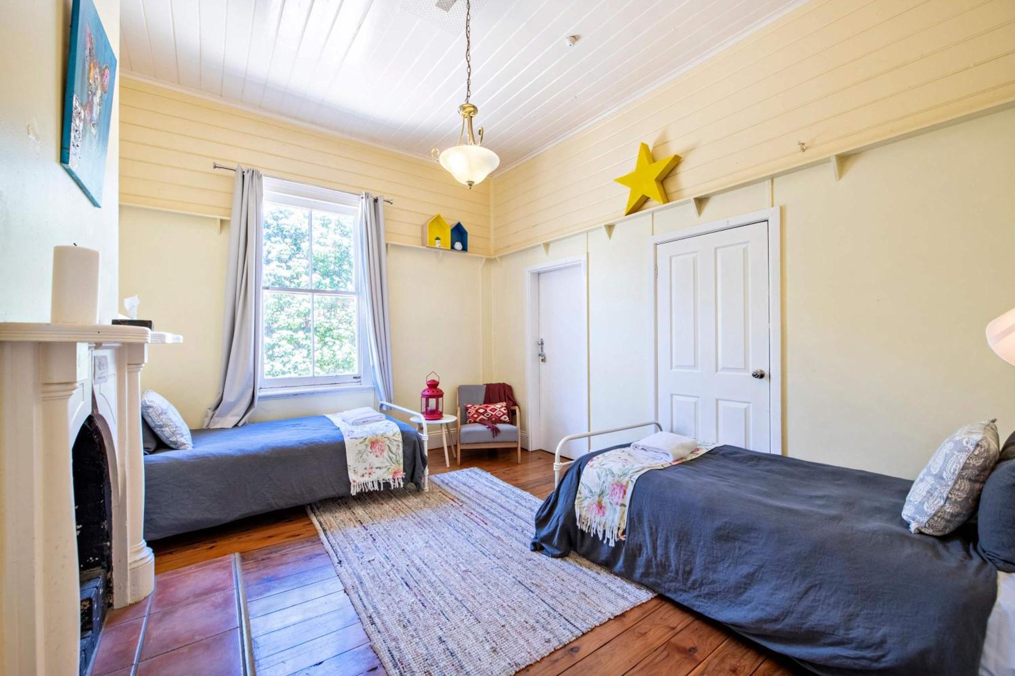 Charming Period Home - Walk To Cbd, Pet Friendly ダボ エクステリア 写真