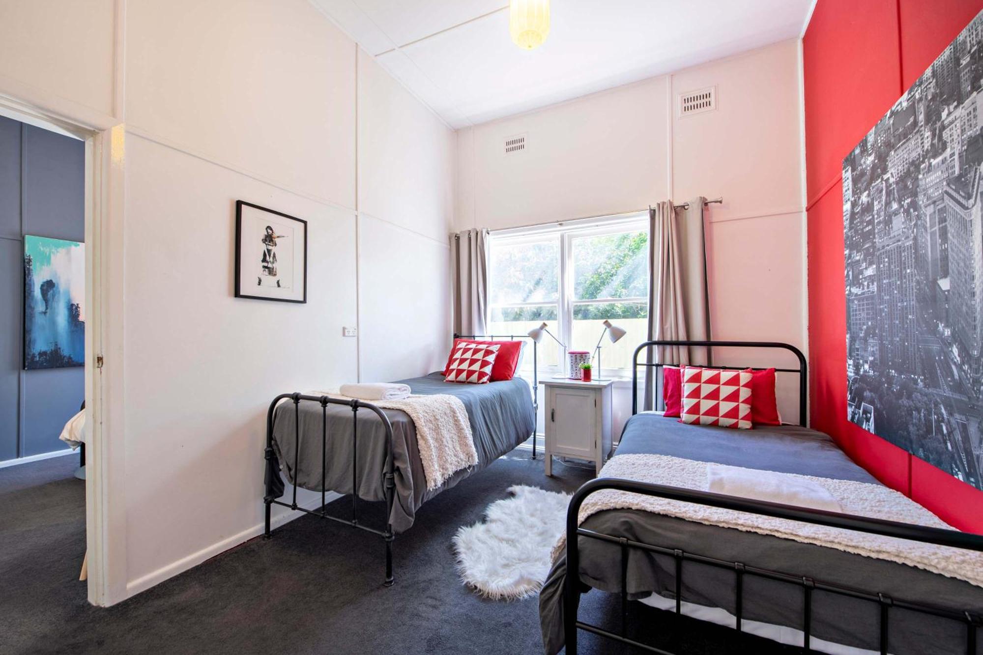 Charming Period Home - Walk To Cbd, Pet Friendly ダボ エクステリア 写真