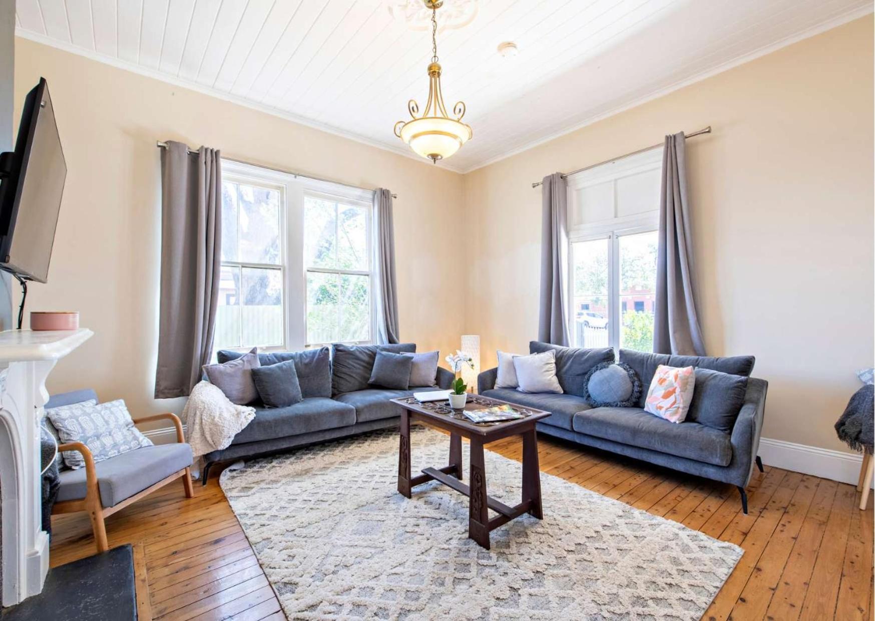 Charming Period Home - Walk To Cbd, Pet Friendly ダボ エクステリア 写真